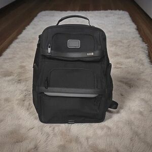 Tumi Black and Gray Men's Backpack🖤🖤